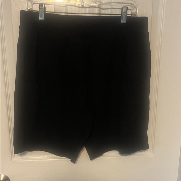 Men's Black Athletic Shorts - Picture 1 of 5